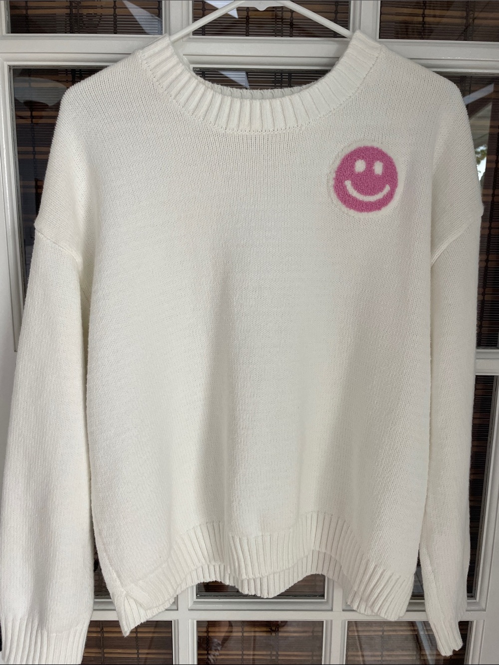 Jessica Simpson White Crewneck Sweater with Pink Smiley